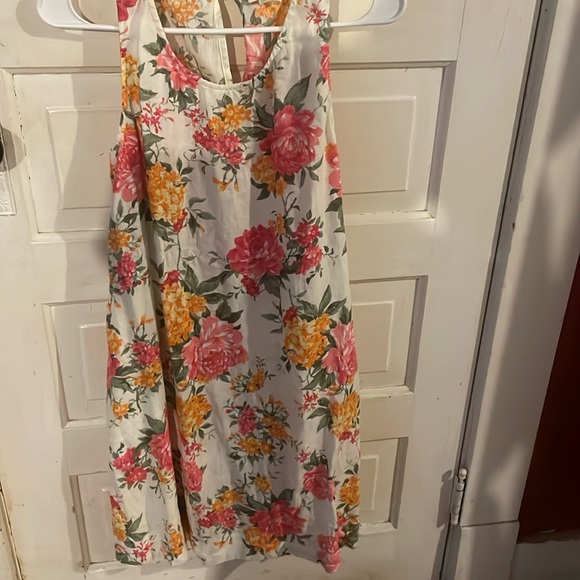 Not see Thur very nice summer dress great condition!! - Picture 1 of 5